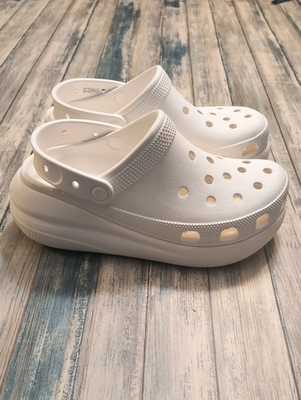 Women's Size 8 Platform Crocs